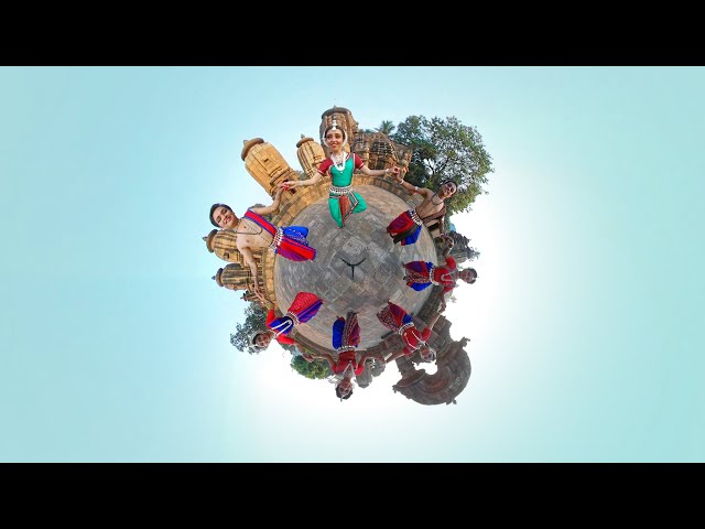 First ever 360° Odissi dance | Raas Lila | Dekha Go