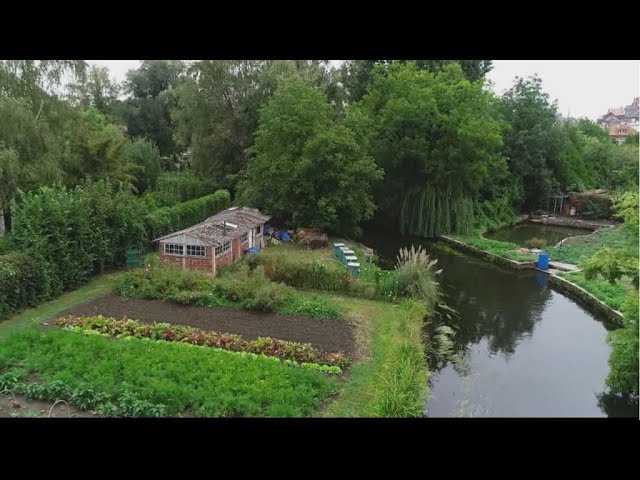 A walk along France's beautiful River Somme