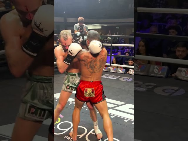 Dan McGowan is back!! Amazing Muay Thai fighter and is back to winning way.