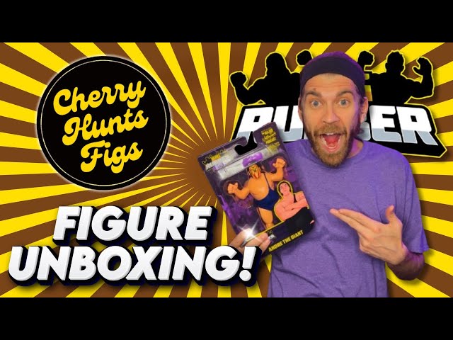 Unboxing the Halloween Exclusive Andre the Giant Big Rubber Guy!