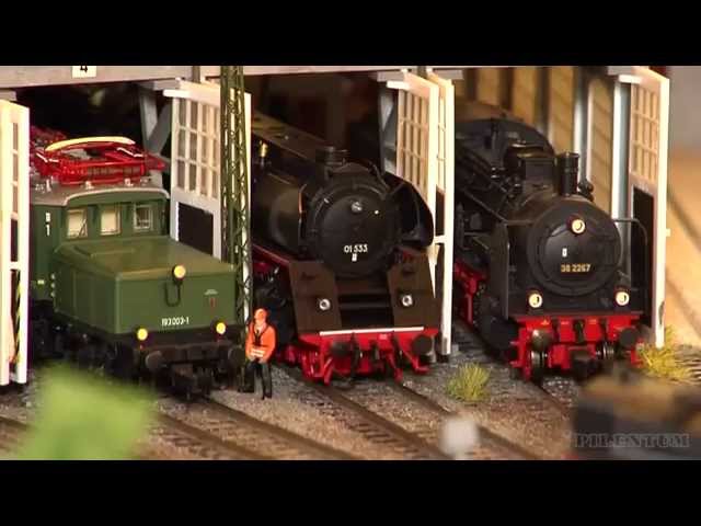 Model Railway Exhibition with Railroad Modules in HO scale and Sexy Landscaping