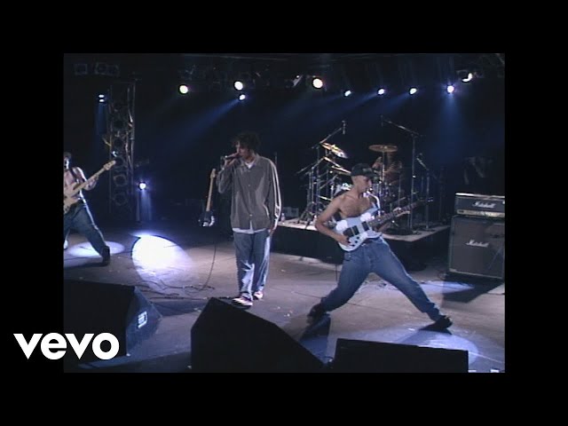 Rage Against The Machine - Bombtrack (Live Soundstage performance - 1992)