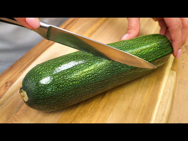 I make this zucchini every weekend! New recipe for zucchini with peppers!