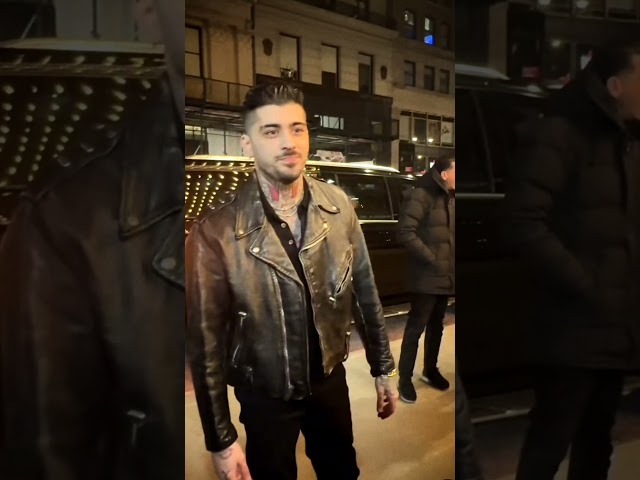 Zayn Malik in New York City 📍 #stairwaytotheskytour