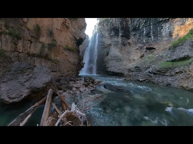 Johnston Canyon , Banff Alberta