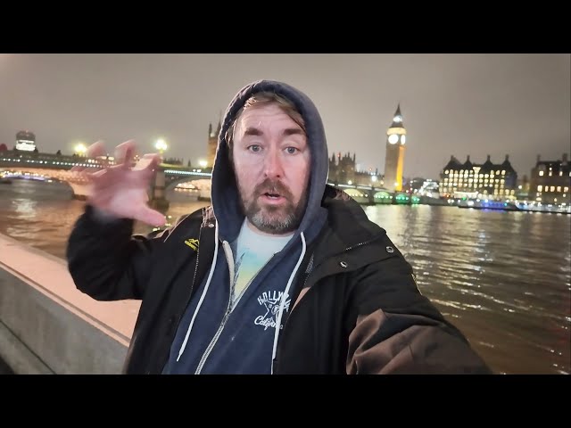 My Arrival To London England -Visiting Big Ben & Walking Around Piccadilly Circus / Underground Tube