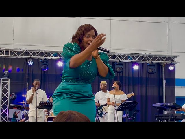 Thabile Myeni | Amen Amen Amen 🔥🔥🔥 ministration in Cape Town