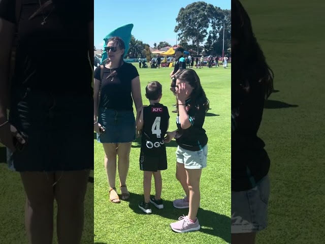 this was so wholesome 🥹 #afl #aflfooty #wholesome #cute #australianfootballleague