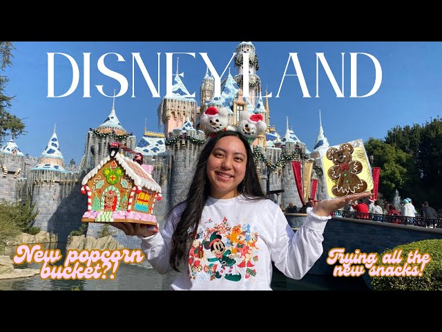 TRYING ALL THE SNACKS FOR CHRISTMAS AT DISNEYLAND!! NEW Merch, Decor, and more! #disneylandchristmas