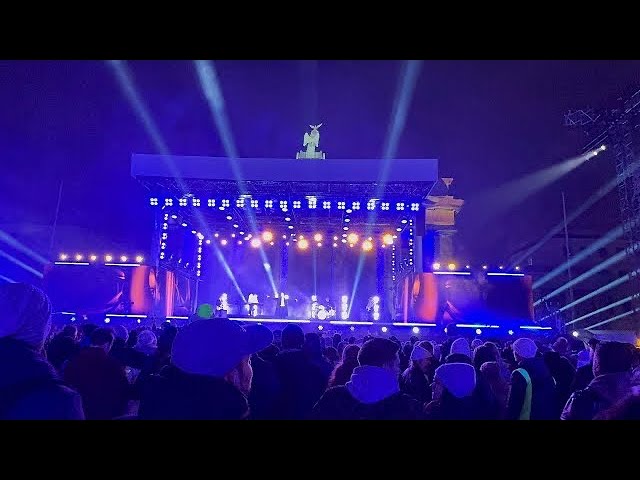 Shirin David x Ski Aggu – “Atzen & Barbies” LIVE am Brandenburger Tor | Silvester in Berlin