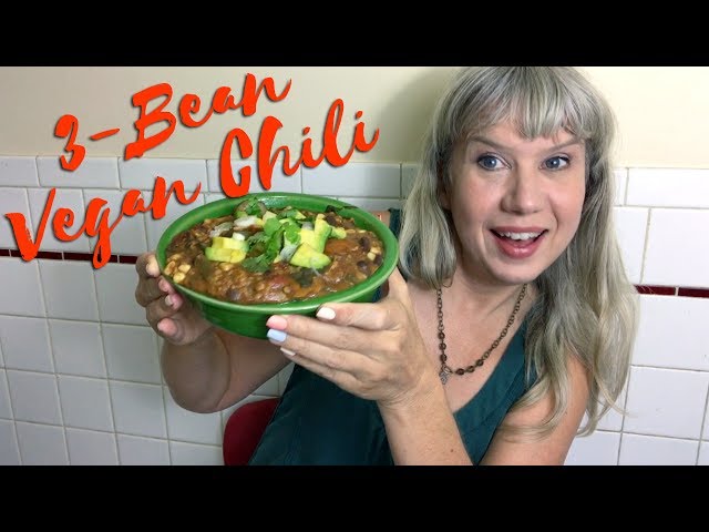 Vegan Chili Recipe Demo & Thrive Market Unboxing