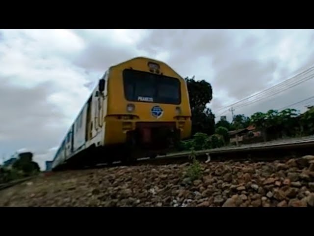 Kereta Api Prameks Masuk Lempuyangan | 360 Video