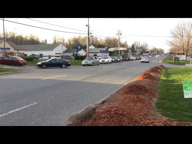 20 Cars lined up for DQ.