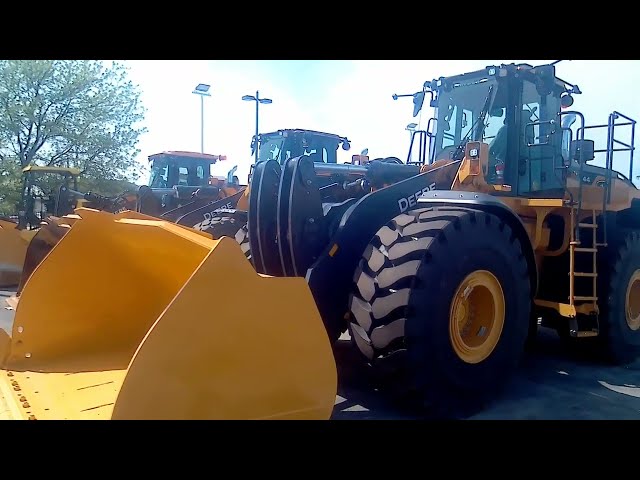 Construction 04, John Deere, 844P Loader, South Holland IL 20230509 142015A 4K30p62s 7C