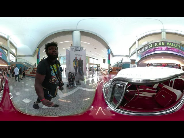 VR 360 tour of Silicon Valley Comic-Con  2019 part 1