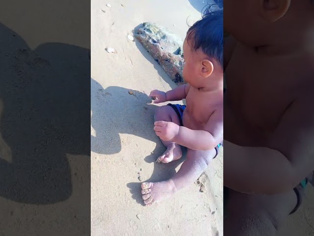 Día de playa con el bebé de la casa🥰😍