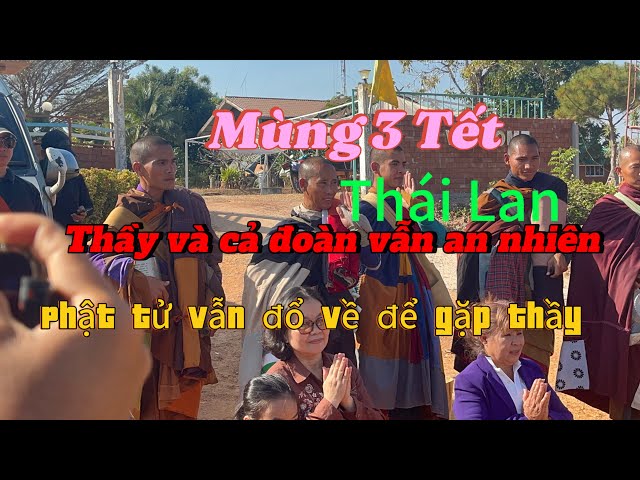 Mùng 3 Tết thầy MINH TUỆ và các sư phụ vẫn an nhiên.phật tử luôn là người quý trọng các thầy