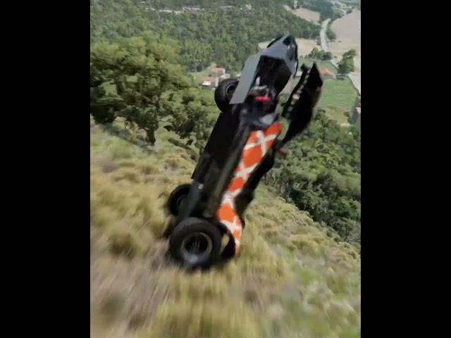 Cars Jumping Competition. High Speed Traffic Car BeamNG Drive