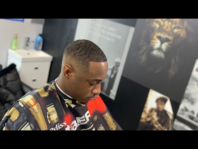 Next-Level Fade-Technique🔥Watch This Barber Work Magic!