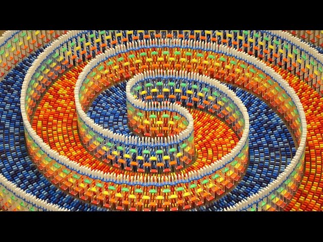 THE AMAZING TRIPLE SPIRAL (15,000 DOMINOES)