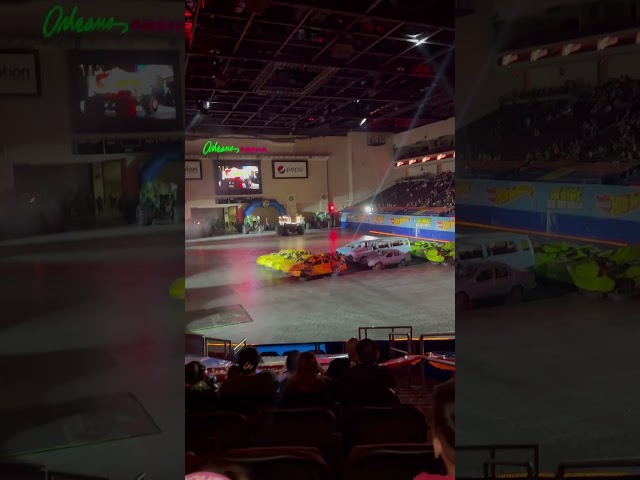 Hot Wheels Monster Trucks Live Glow Party - 4 #hotwheels #monstertruck #lasvegas #glow