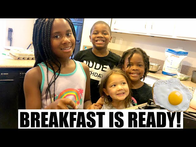 KIDS COOK WITH ME VLOG! TEACHING MY KIDS TO COOK BREAKFAST FOR EACH OTHER - CHRISTY GIOR