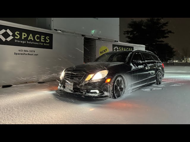 Snow day on the Mercedes Wagon Vlog 21