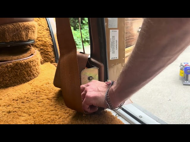 1982 Jeep Wagoneer Cabin Carpet Upgrade