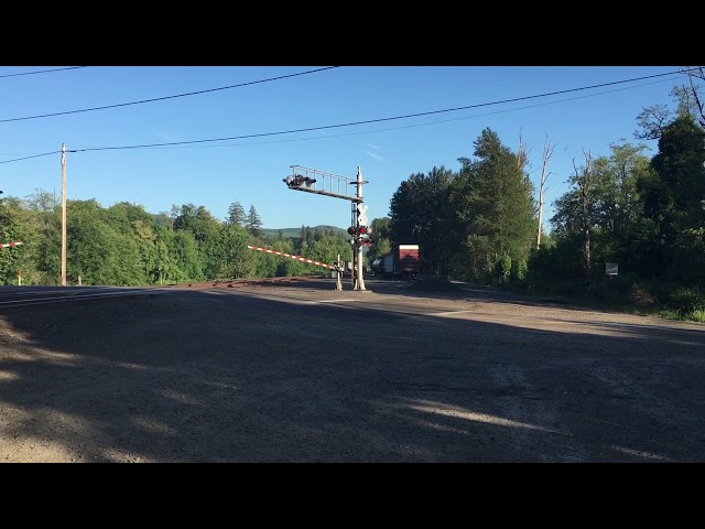 BNSF Freight Trains in Castle Rock, WA