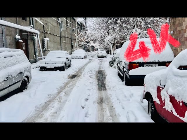 Street walking in Armenia during heavy snow in Yerevan4K Mr2ube برف سنگین درایروان و زیبایی خیابانها