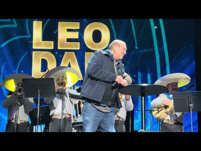 La despedida de Leo Dan en vivo video completo