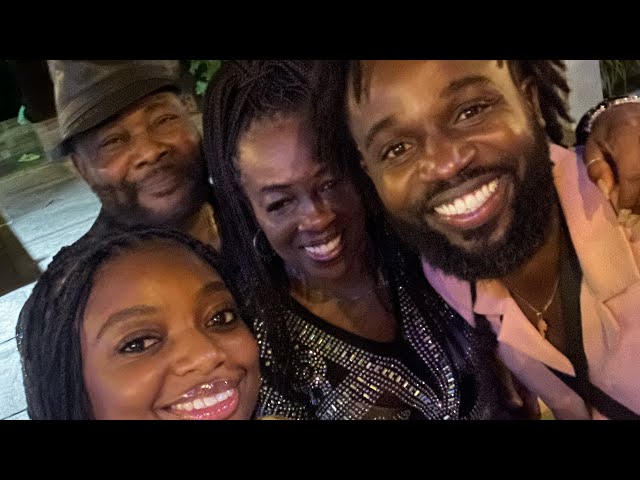 GHANA VLOG 🇬🇭: MY JAMAICAN 🇯🇲FAMILY IN GHANA FOR THE FIRST TIME !! TAKING THEM TO MY FAVORITE SPOTS