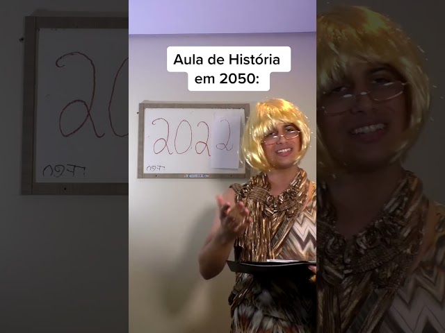 Aula de Historia em 2050: