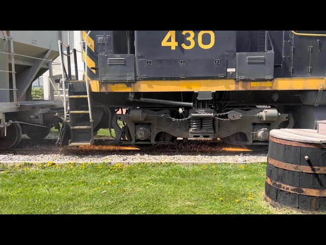 *INSANE WHEEL SLIP* WNY&P Railroad wheel slips in Oil City, Pennsylvania 4/27/23