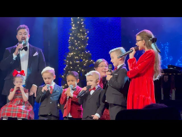 The Collingsworth Family / Jesus Oh What A Wonderful Child, Away In A Manger / 12.07.2024