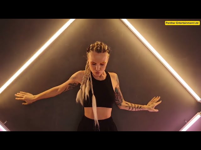 Blonde vibes dance On The Break Of Dawn #music #trending