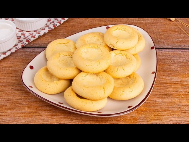 These RICE FLOUR COOKIES are super easy to make and gluten-free!