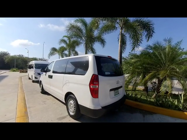 Unidad Nissan Urvan 14 pax y Hyundai Starex 11 pax