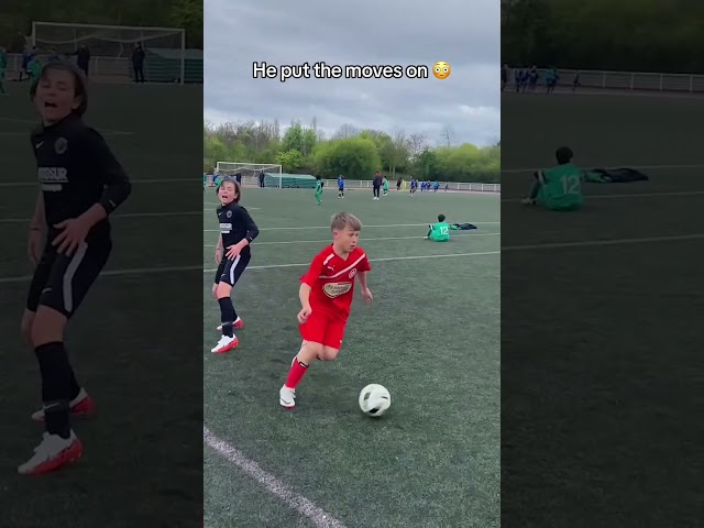 Kid has MOVES #soccer #futbol