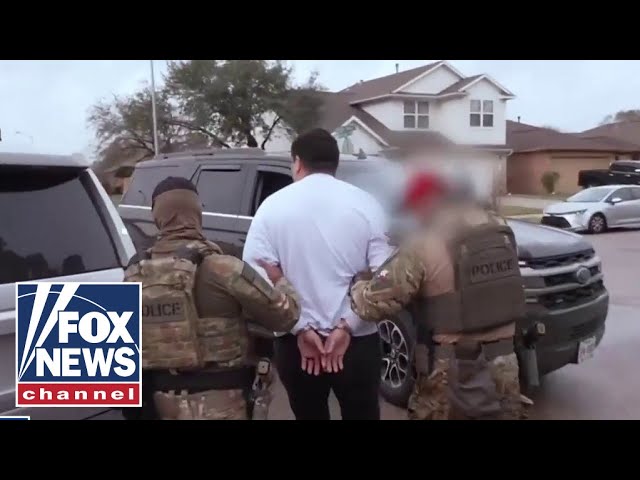 Fox News follows ICE agents on the ground in Texas