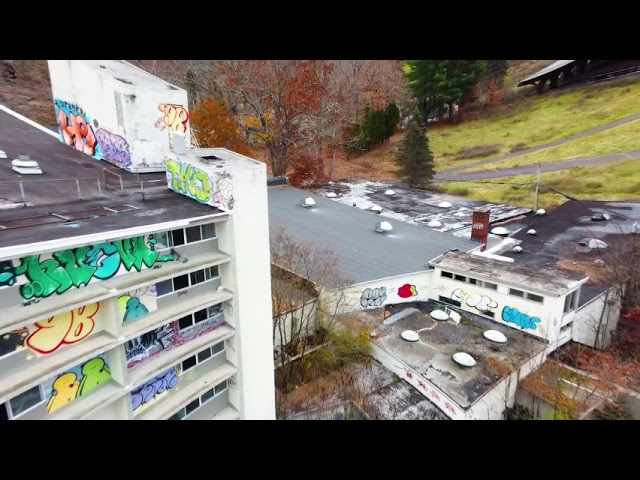 Abandoned Ski Resort in VR180 Quick Fly Over -  Nevele Hotel Catskills NY with DJI Mini 2 Drone