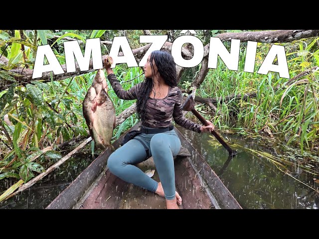 FISHING IN A LOT OF RAIN, YOU HAVE TO BE STRONG TO WITHSTAND THIS STORM | Tatiana Souza