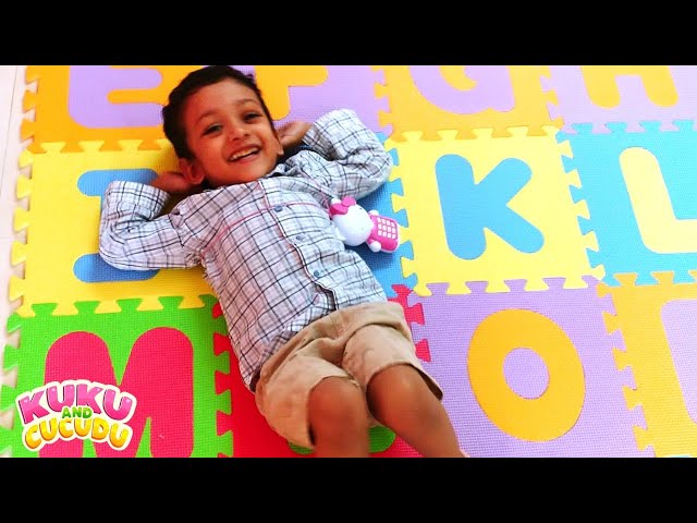 ABC song for kids  | Kuku and Cucudu Pretend play learning alphabets W/ ABC Puzzle Mat