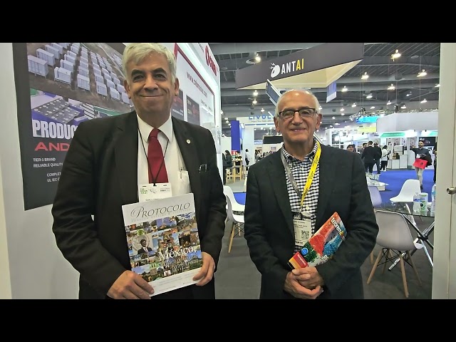 José Navarro, consultor de exposiciones a nivel internacional y Guillermo Casar Marcos