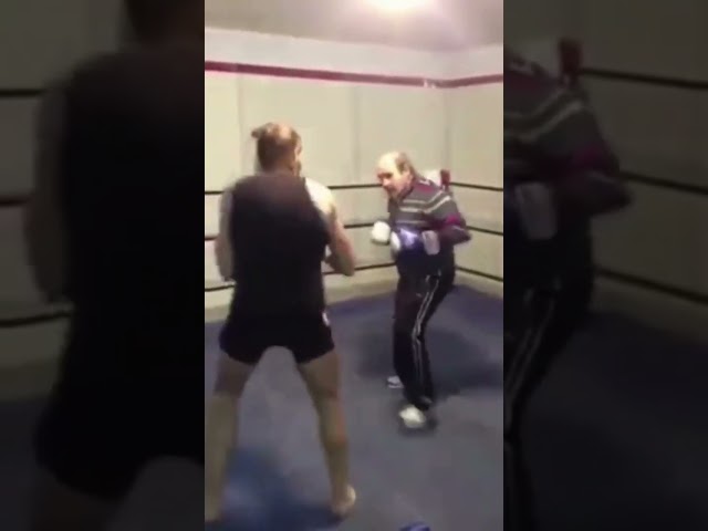 [Amazing] Young Man Gets Scared With the Experience!!! #shorts #boxing #ring #fighting