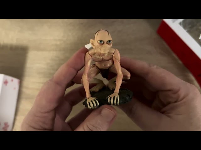 Review of Hallmark Gollum Ornament