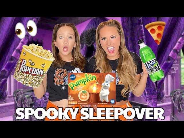 KAYLA & KALLI OFFICIAL HALLOWEEN SLEEPOVER PARTY 👻🍕🎃🎉🍁