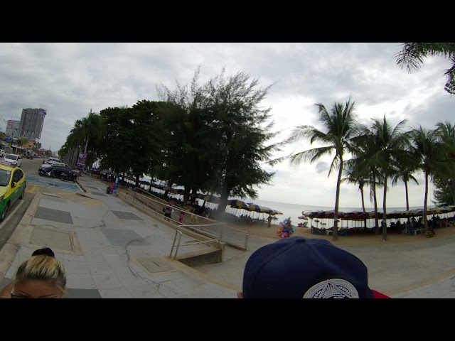 QOOCAM 360 - Pattaya, Thailand - Pattaya beach mini sidewalk sales team