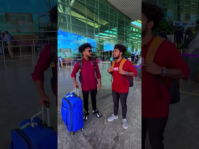 airport मे ट्रेन😂😂#comedy #realfools #vikramcomedyvideo #airport #funny #trending #india #memes #fyp