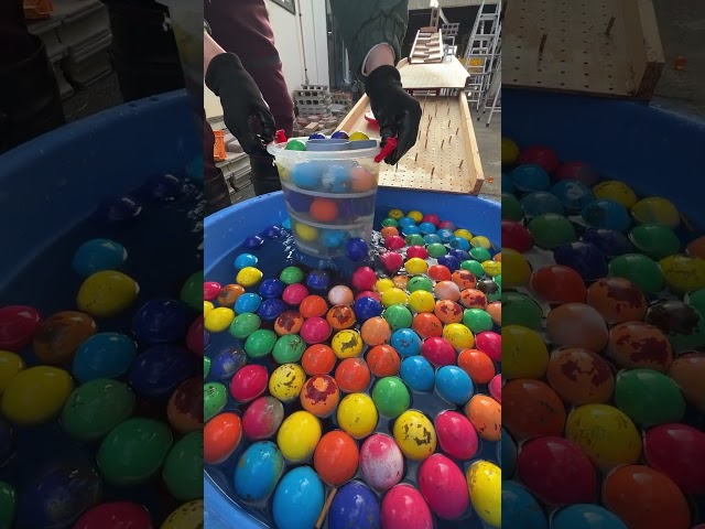 Marble run with the sound of water and colorful balls4